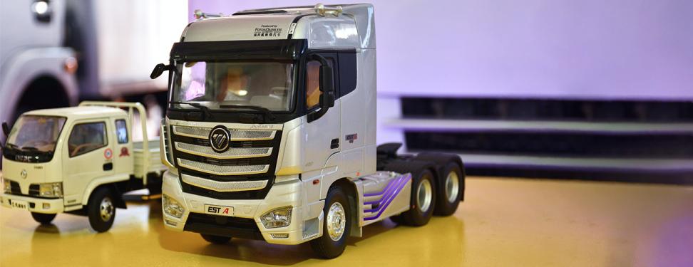 «Сложно удержать машину в дождь и гололед»: водитель рассказал об опыте работы на тягаче Foton Auman